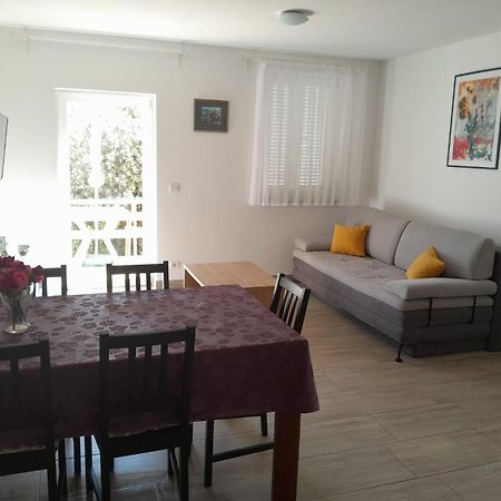 Apartment Mikic Čunski Екстериор снимка